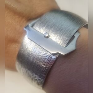 Sarah Coventry Vintage 1974 Brushed Silvertone Wide Buckle Cuff Bracelet Retro